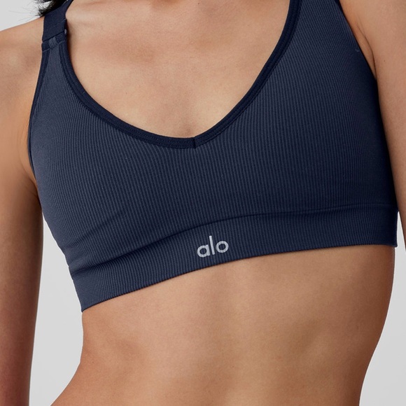 ALO Yoga Seamless Ribbed Strength Bra Navy - Picture 4 of 4